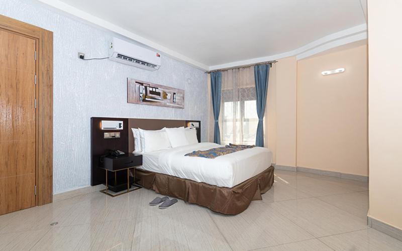 Hotel Le Figaro دوالا المظهر الخارجي الصورة