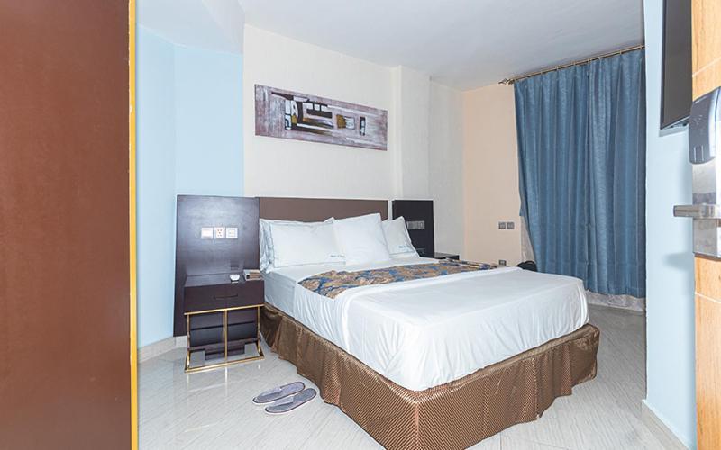 Hotel Le Figaro دوالا المظهر الخارجي الصورة
