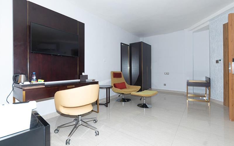 Hotel Le Figaro دوالا المظهر الخارجي الصورة