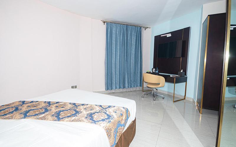 Hotel Le Figaro دوالا المظهر الخارجي الصورة