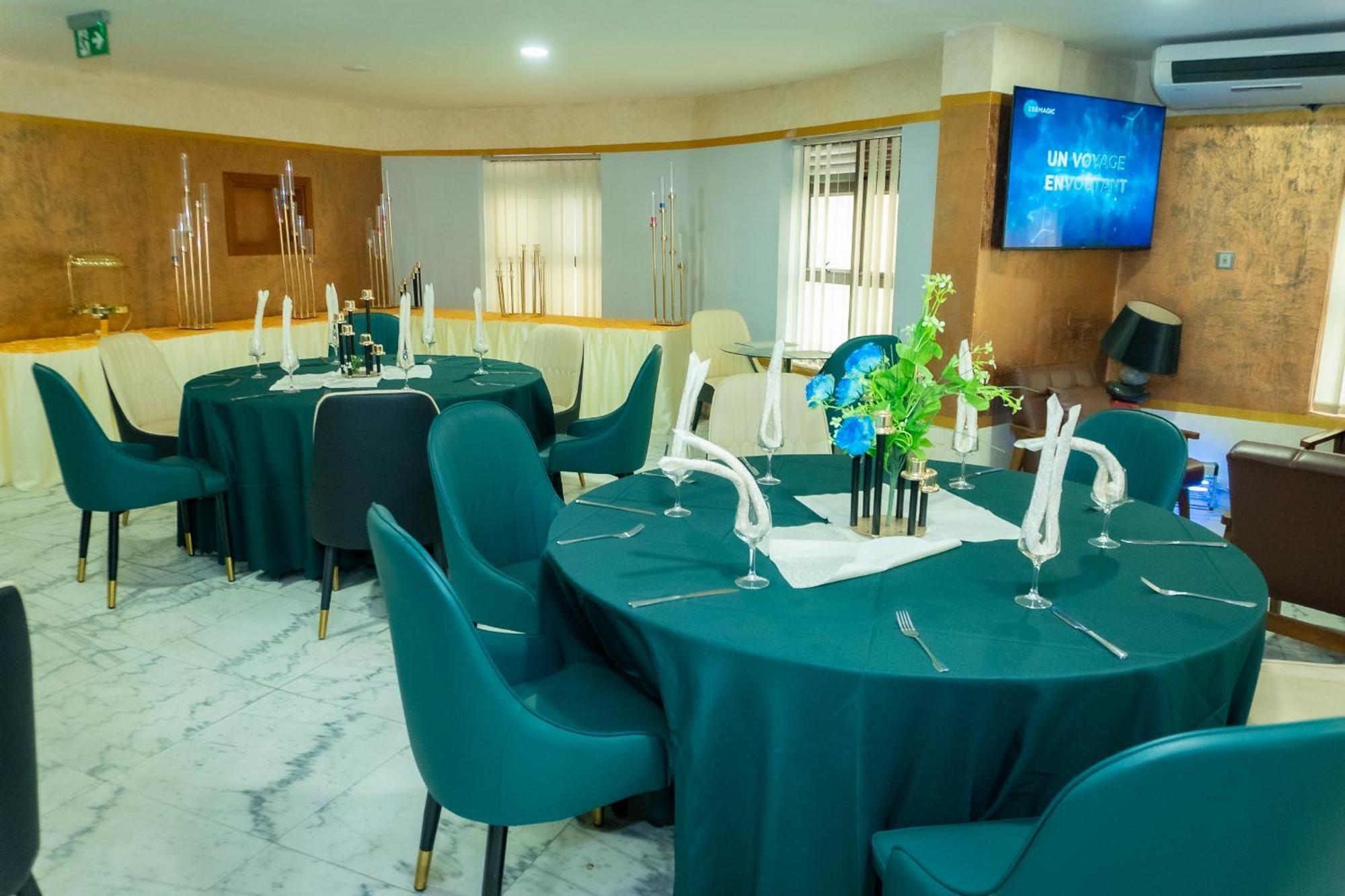 Hotel Le Figaro دوالا المظهر الخارجي الصورة