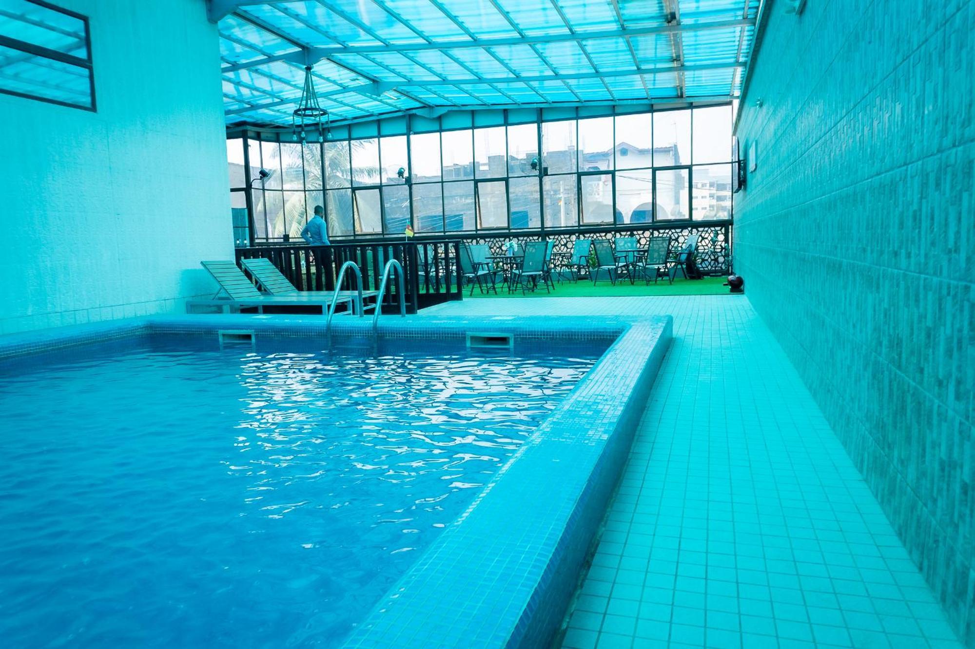 Hotel Le Figaro دوالا المظهر الخارجي الصورة